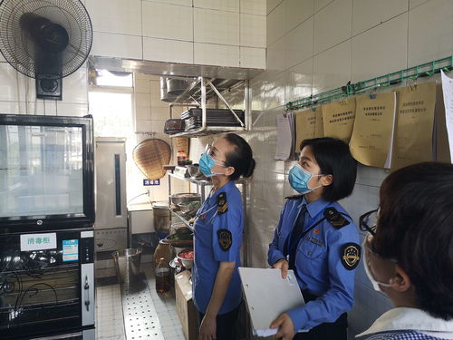 荣县全力以“复”维护校园食品安全与计算机房运行安全